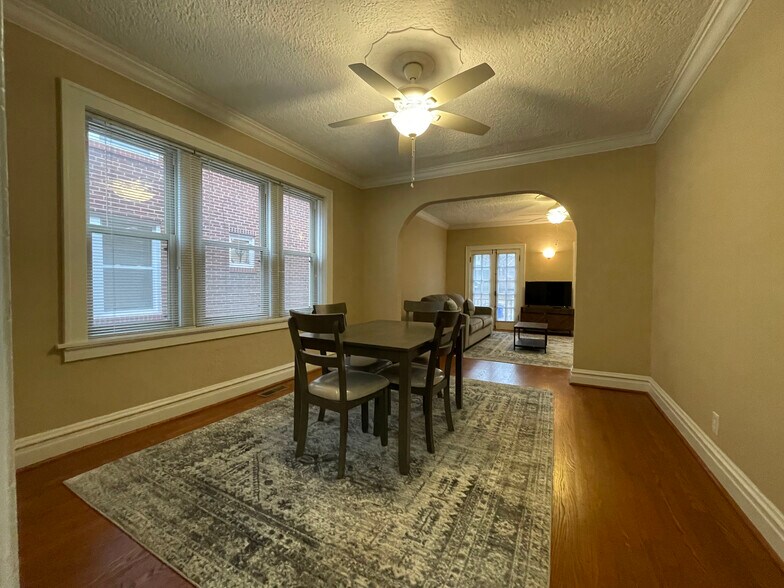 DR 2 - 7139 Amherst Ave
