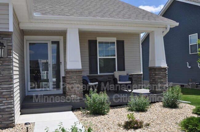 Building Photo - 6613 Jasmine Ave S