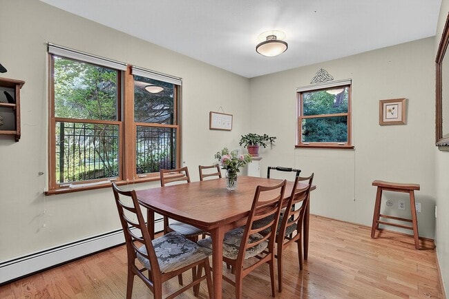 Building Photo - Quintessential Boulder Cottage in Mapleton...