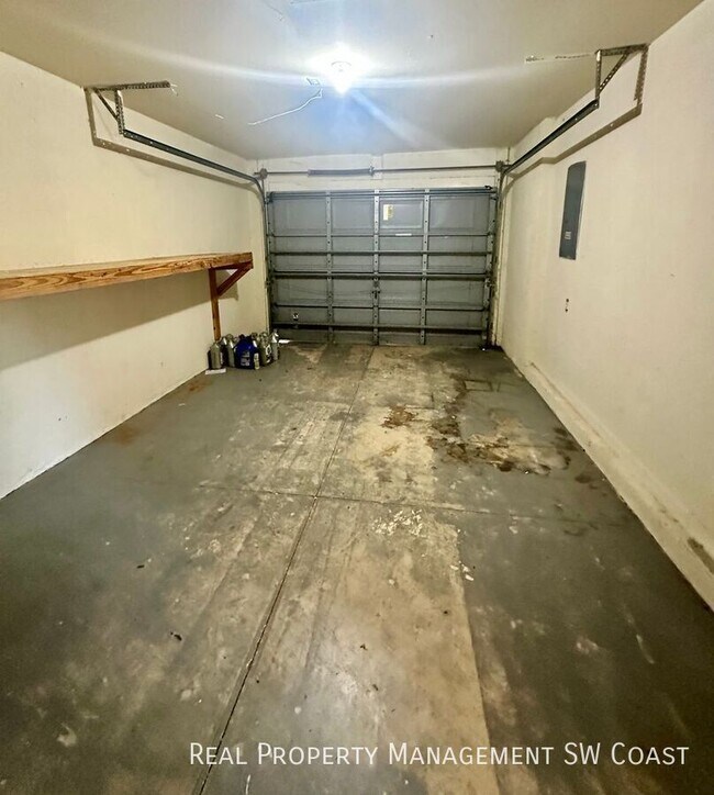 Building Photo - 2801 Hightower Ave S
