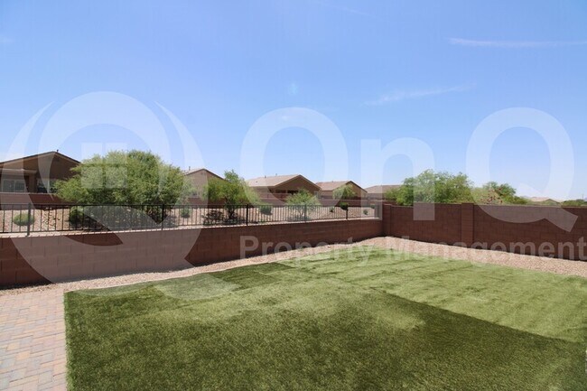 Building Photo - 11561 West Tom Henry Way