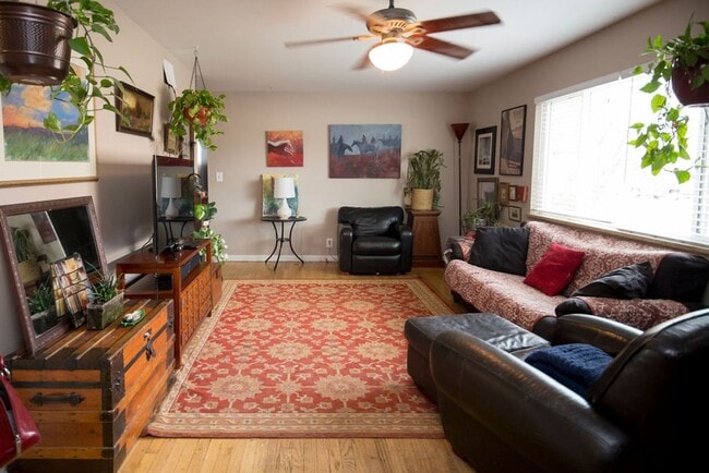 Building Photo - Students Welcome! Charming West Fort Collins Ranch Near Campus West & Foothills
