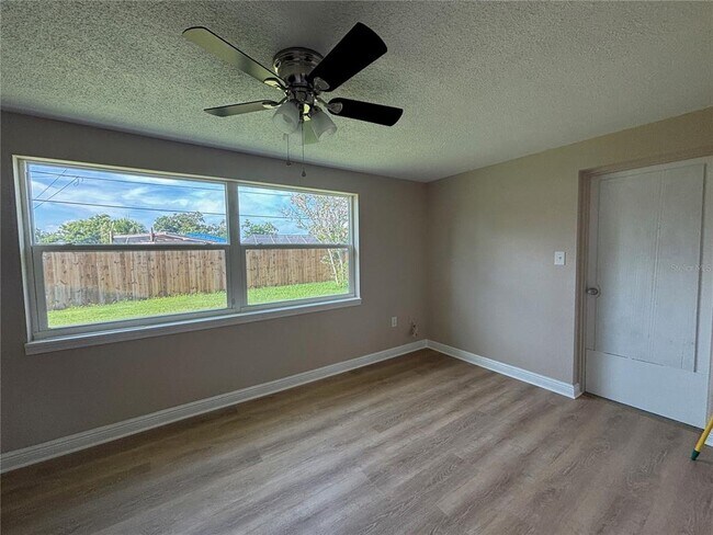 Building Photo - 9950 52nd Terrace N