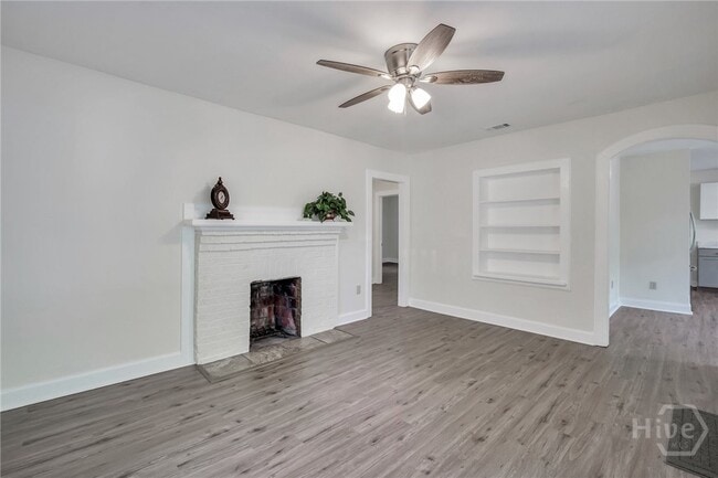 Building Photo - 405 S Baldwin Cir