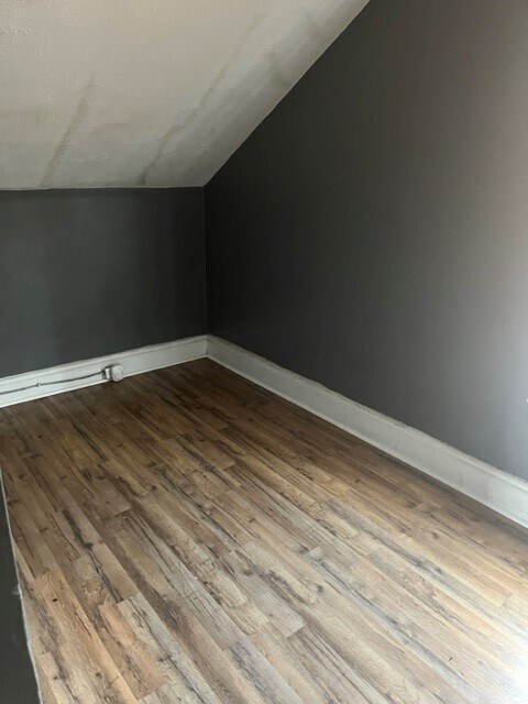 Building Photo - 509 Brockway Ave