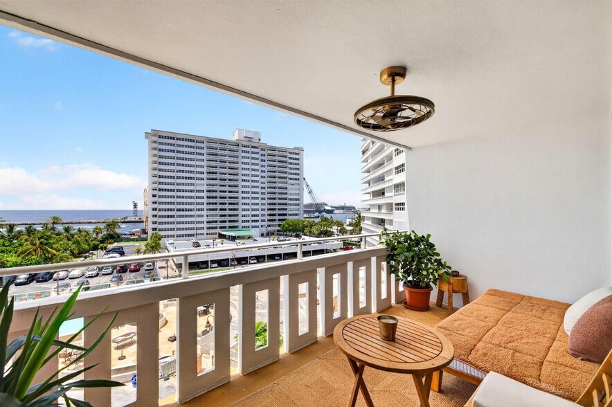Building Photo - 2000 S Ocean Dr