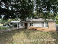 Building Photo - 2433 SW 54th St