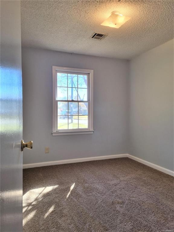 Building Photo - 2044 Edinburgh Dr