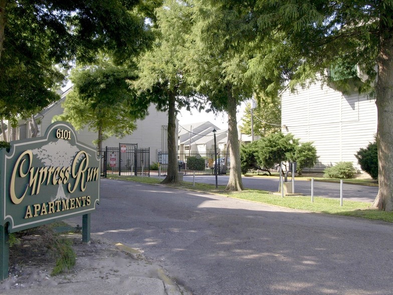 Building Photo - Cypress Run Apartments