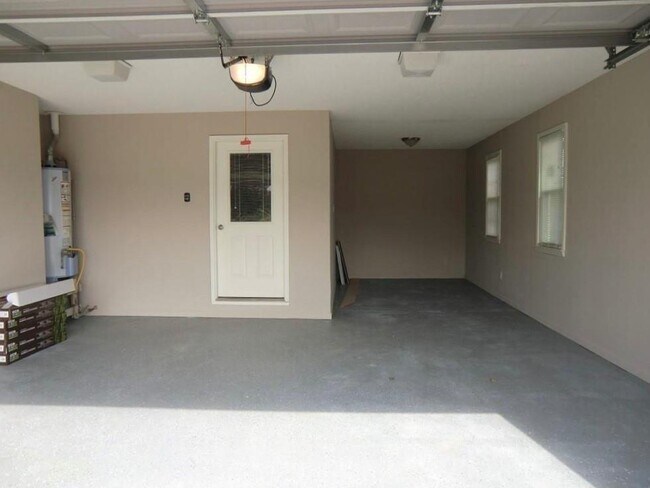 Building Photo - 1432 Lumpkin Campground Rd S