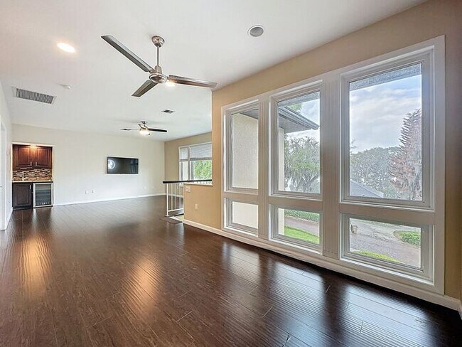 Building Photo - Exquisite Lake County Home with Lake Harris Views