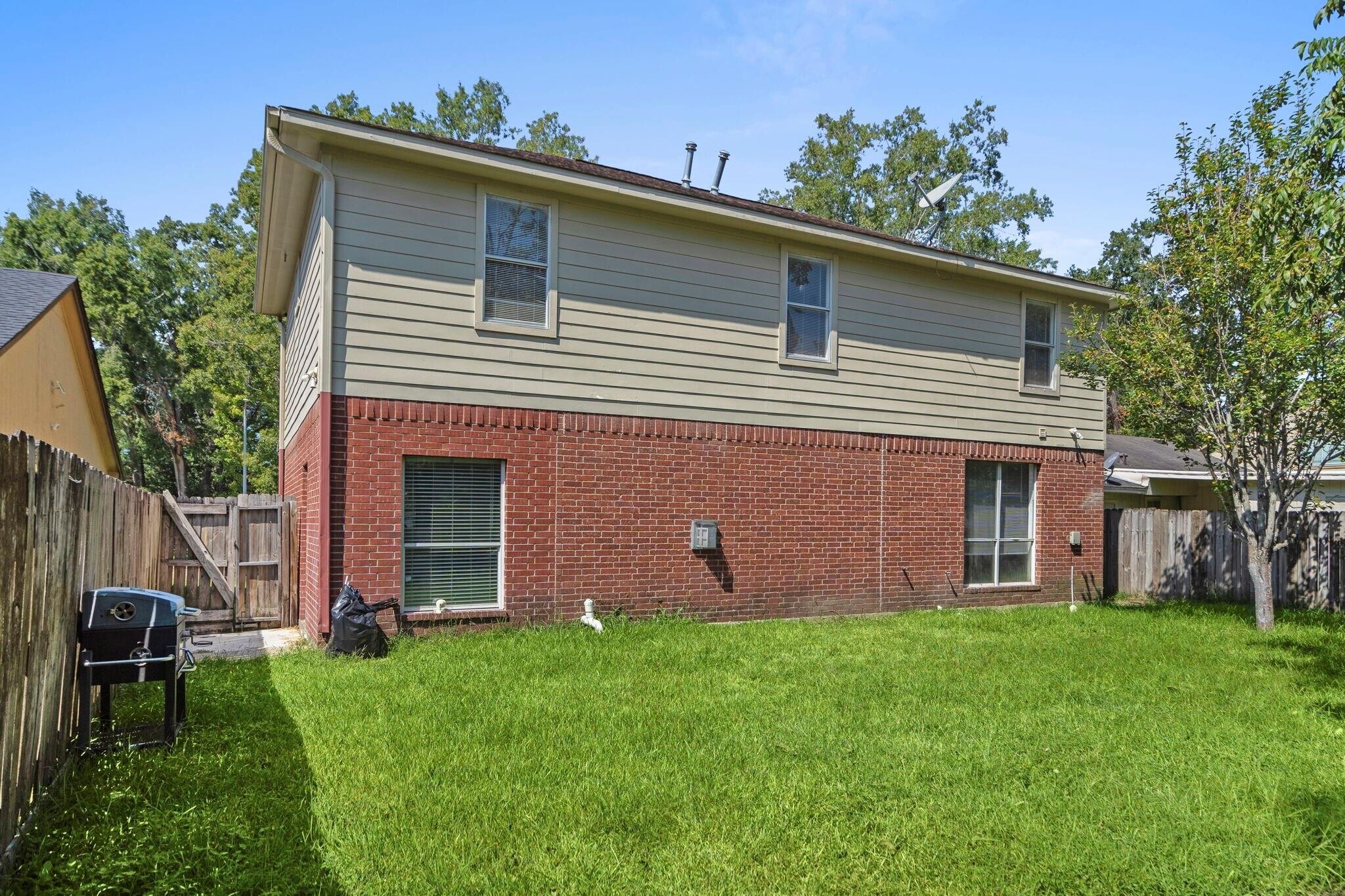 Building Photo - 12326 Kings Chase Dr