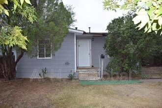 Building Photo - 4634 S Hughes St