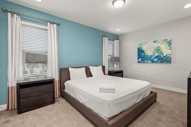 Building Photo - 301 Burma St