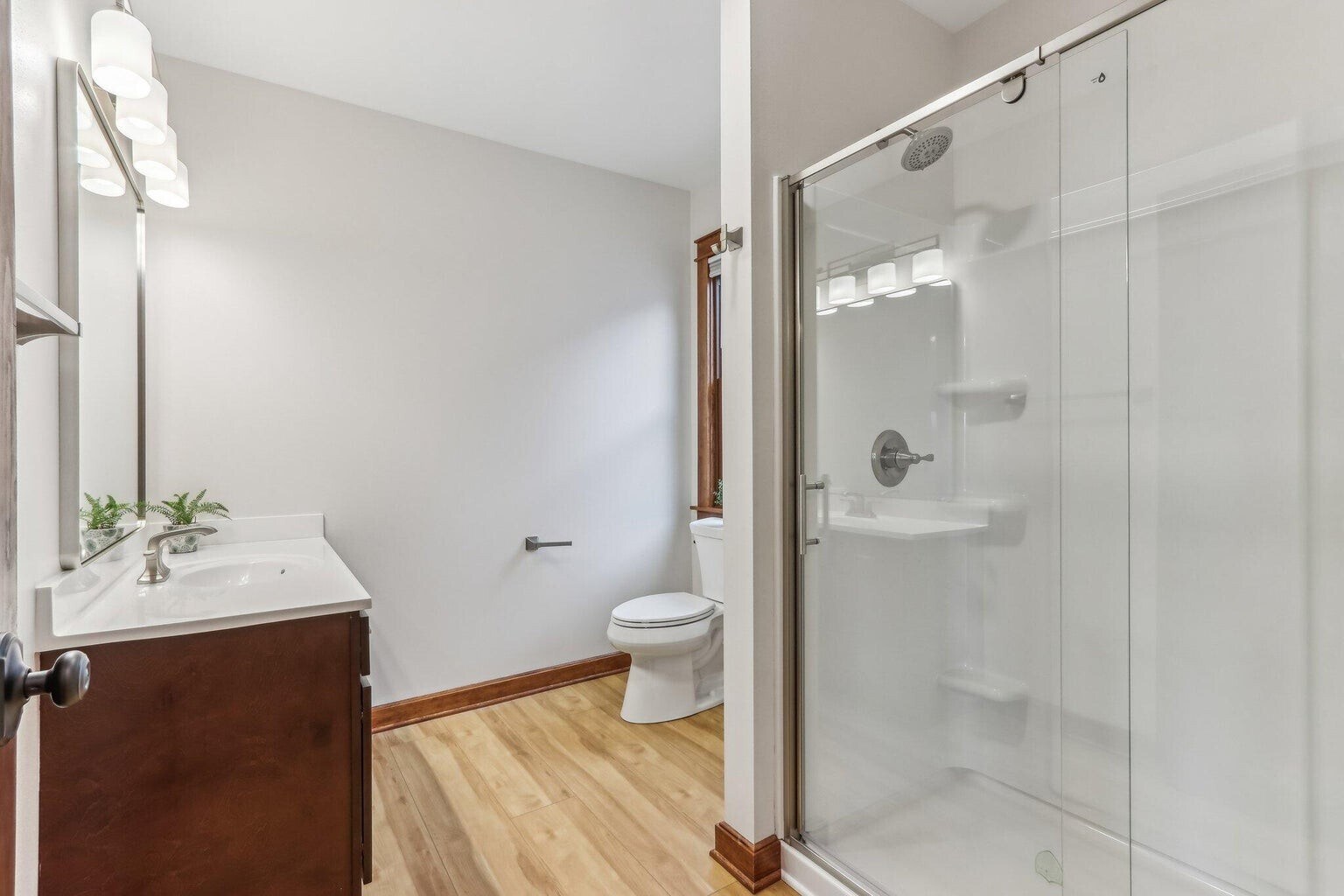 Bathroom - 351A E Deer Pl