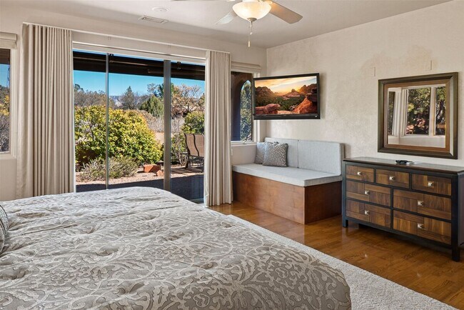 Building Photo - 160 Arroyo Seco Dr