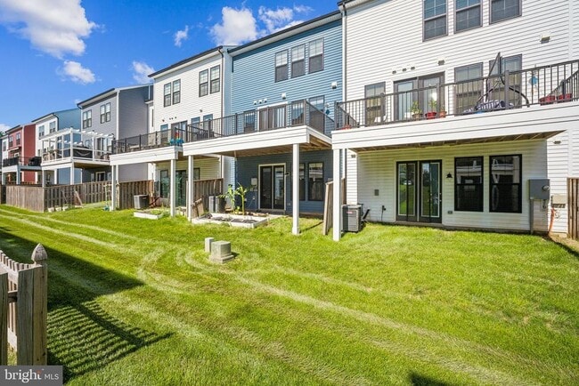 Building Photo - 25443 Hartland Orch Ter