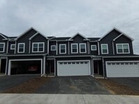 Building Photo - 3 bedroom, 2.5 Bathroom Townhouse in Gray's Pointe Neighborhood
