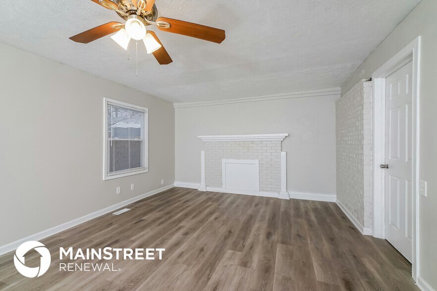 Building Photo - 5405 Tivoli Dr