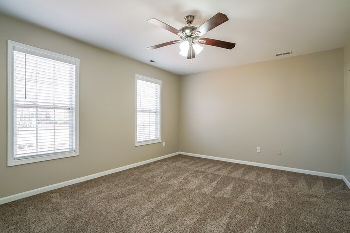 Building Photo - 1863 Birmingham Dr