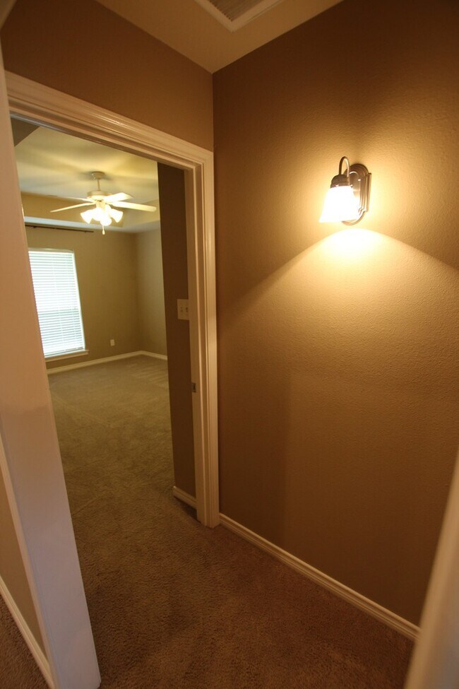 Building Photo - Coming Soon: Beautiful 3 Bedroom, 2 Bath n...