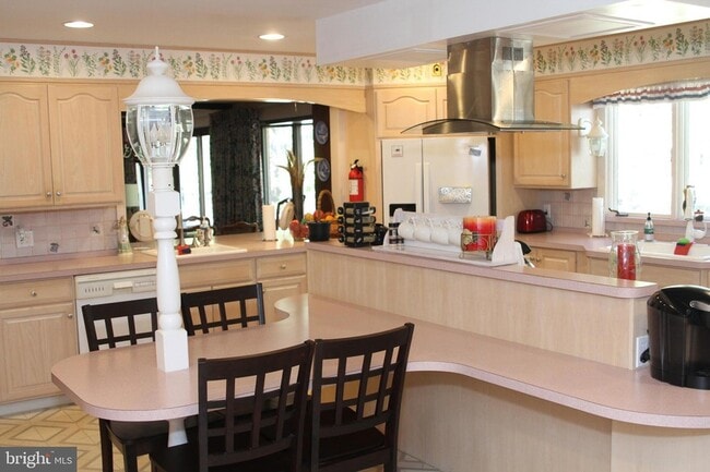 Building Photo - 600 Glenside Rd