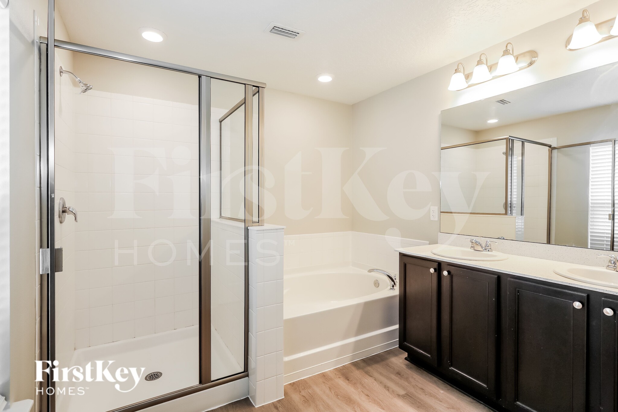 Building Photo - 319 Hepburn Rd