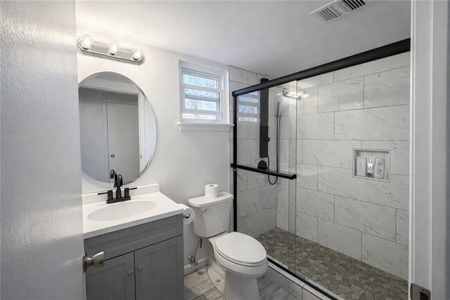 Building Photo - 752 Pebble Creek Dr