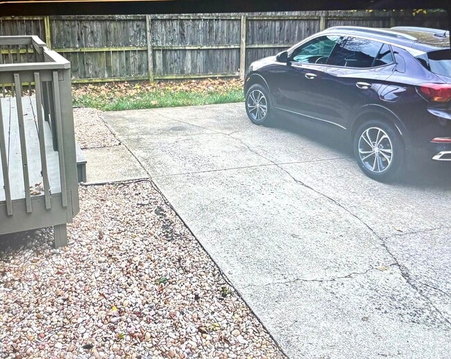 Building Photo - 165 Walton Ave