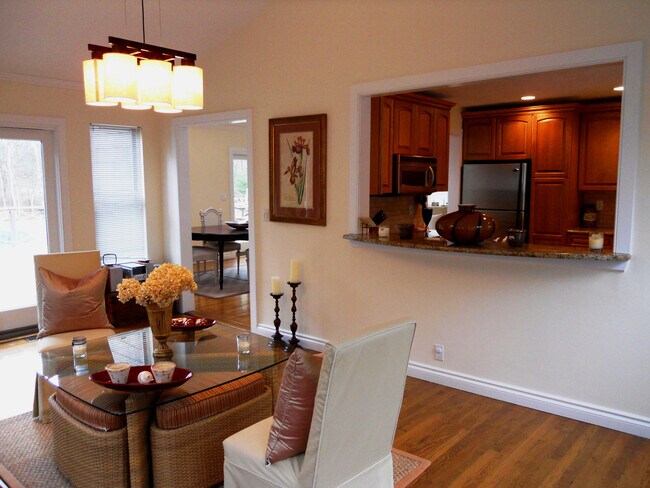 Building Photo - 3 Broad Wood Ct