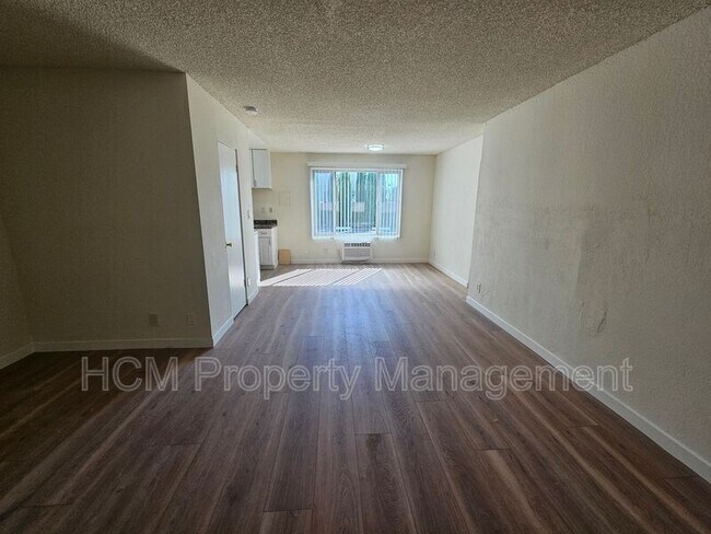 Building Photo - 11450 Calvert St