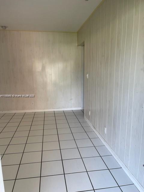 Building Photo - 5219 SW 43rd Terrace