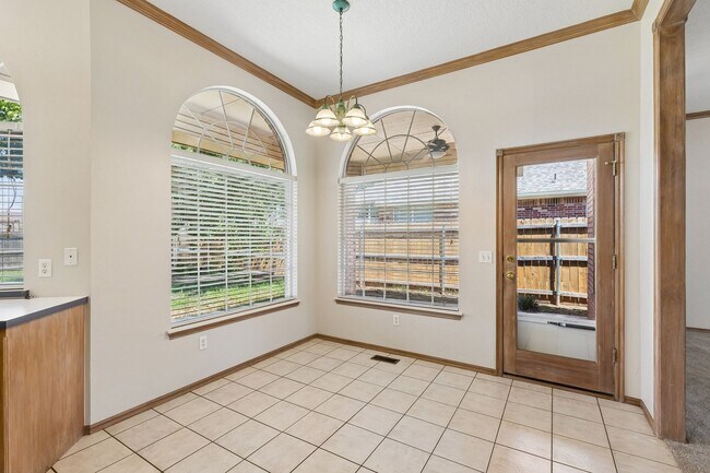 Building Photo - 2725 Blue Quail Pass