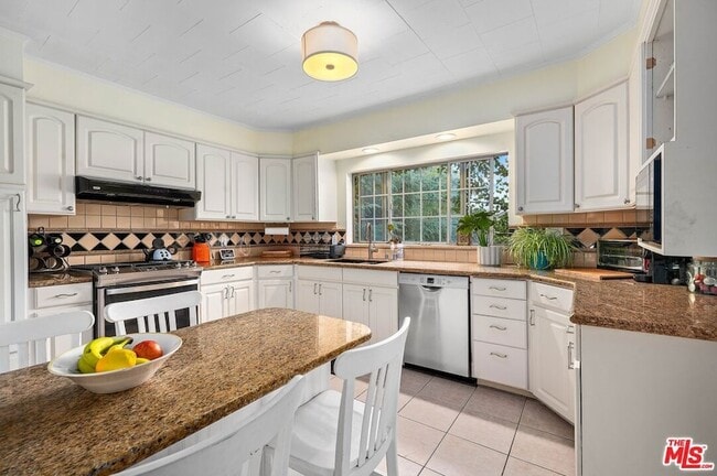 Building Photo - 2302 Berkeley Ave