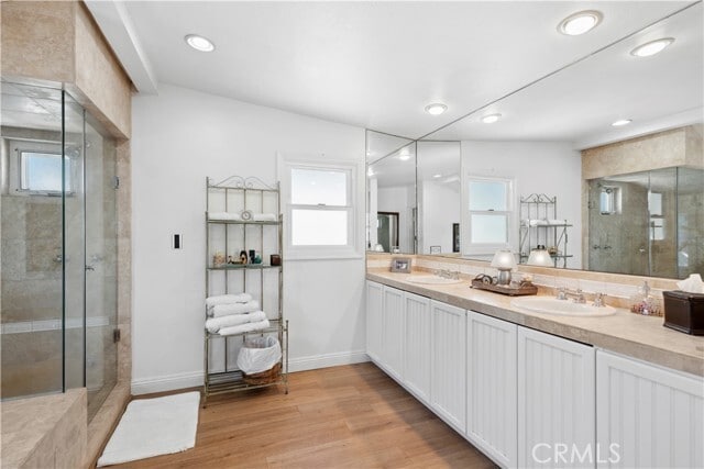 Building Photo - 540 De Anza Dr