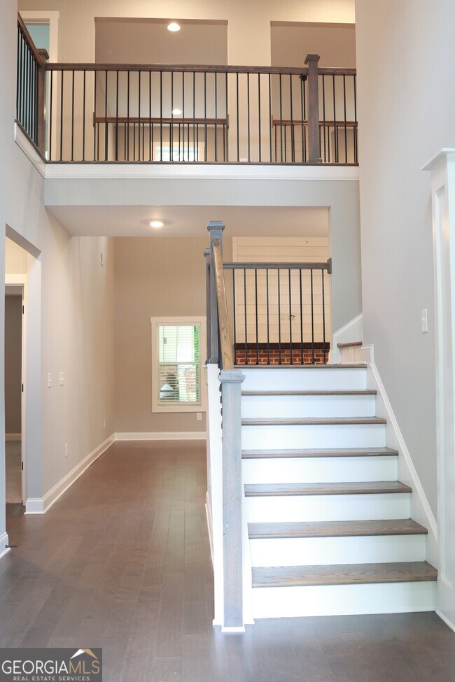 Building Photo - 135 Jessica Ct