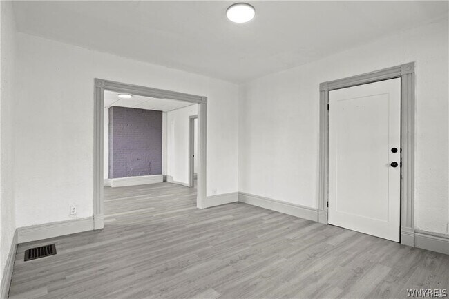 Building Photo - 385 Seventh St