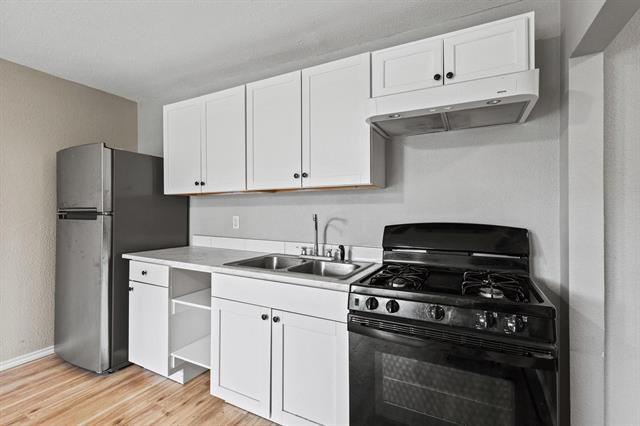 Building Photo - 701 W Hull St