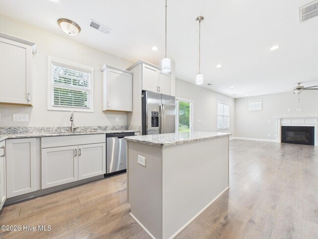 Building Photo - 478 Atwood Dr