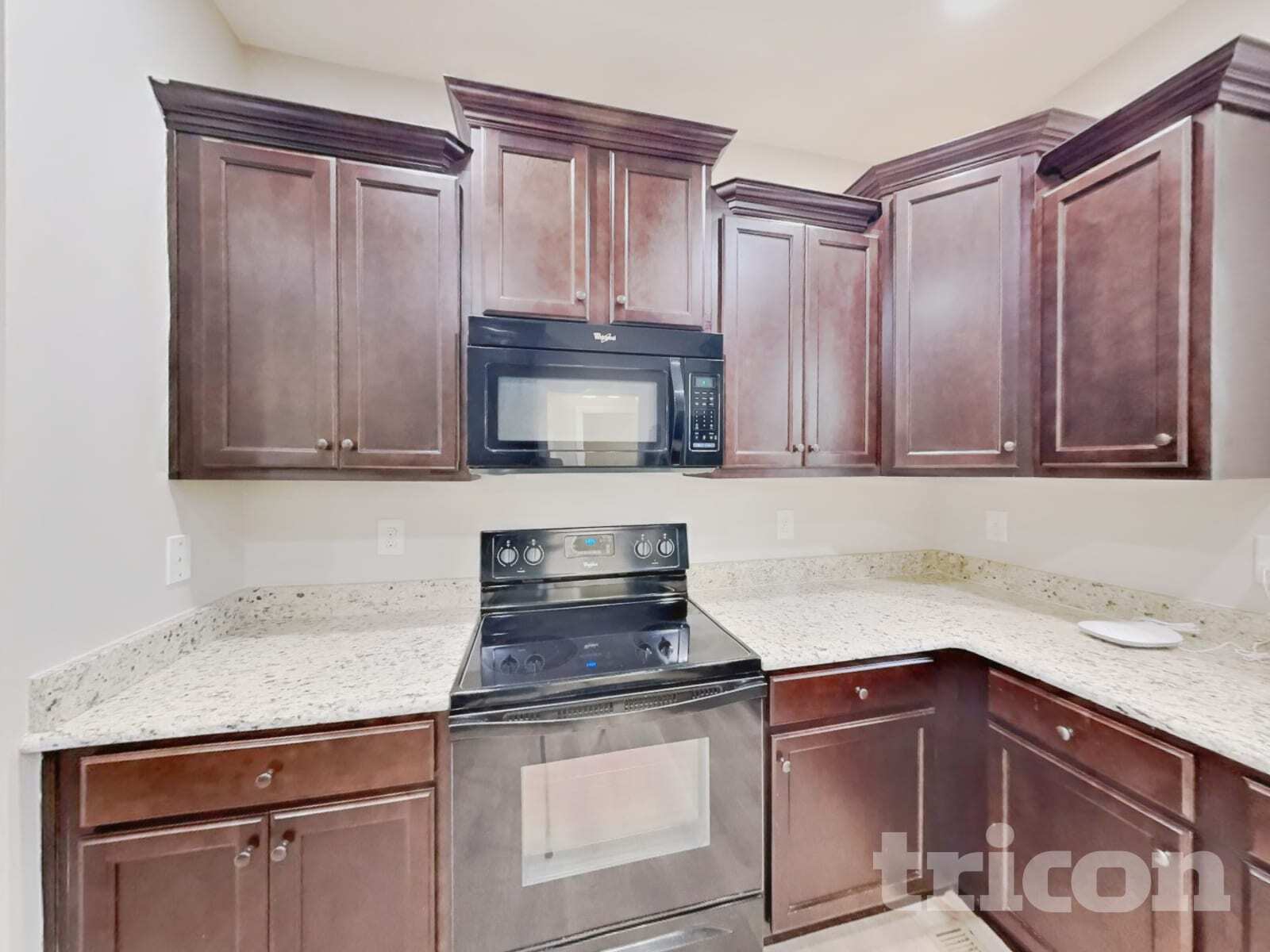 Building Photo - 69 Diamond Creek Dr