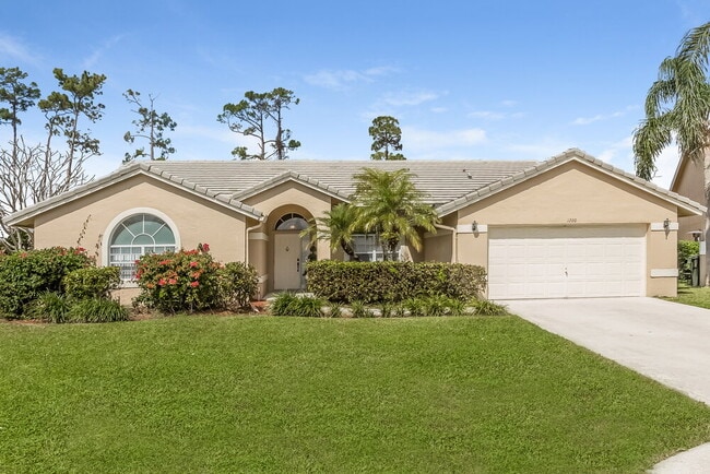 Building Photo - 1200 Columbine Pl
