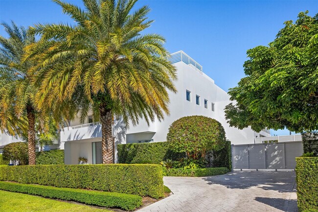 Building Photo - 500 Isle of Capri Dr