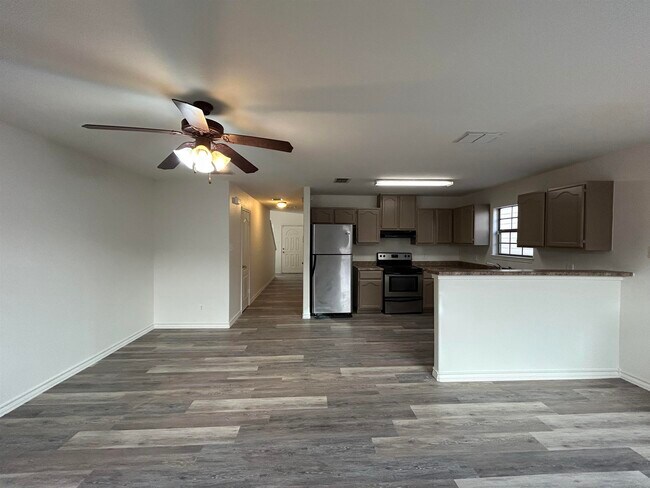 Building Photo - 4248 Dorel Dr