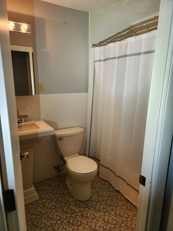 Building Photo - 29 Sherman St