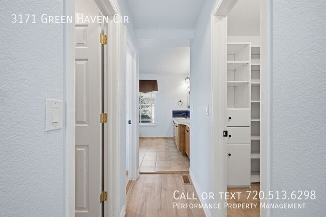 Building Photo - 3171 Green Haven Cir