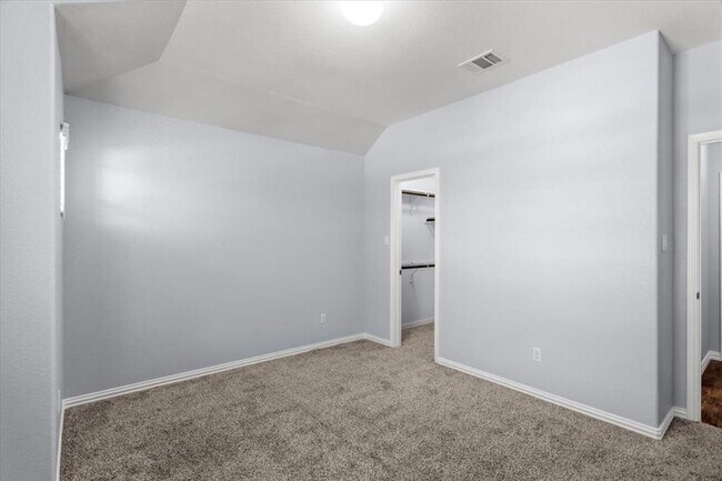 Building Photo - 1440 Morning View Rd