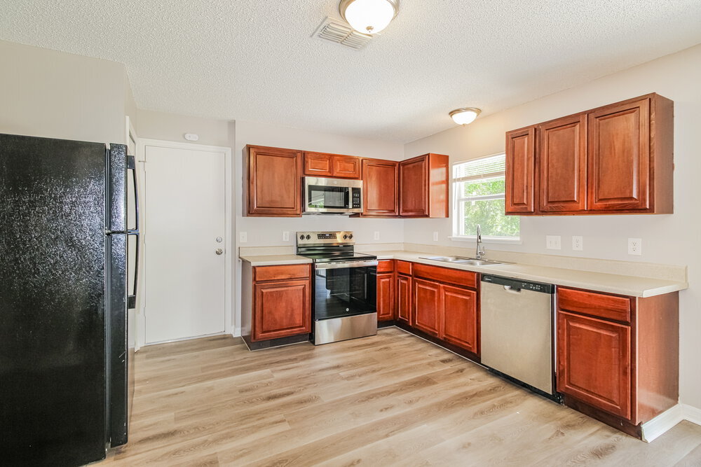 Building Photo - 6510 Hillview Rd