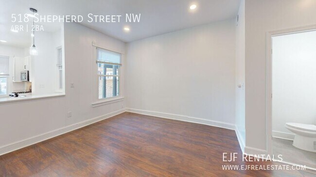 Building Photo - 518 Shepherd St NW