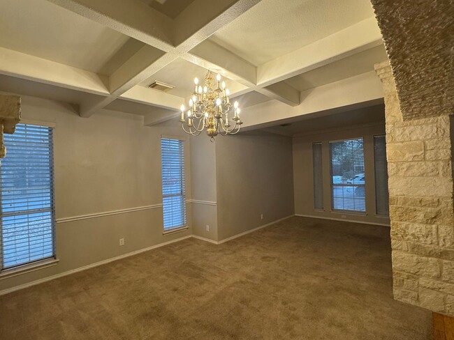 Building Photo - In Converse Texas 4 Bedroom 2 Bath Plus 2 ...