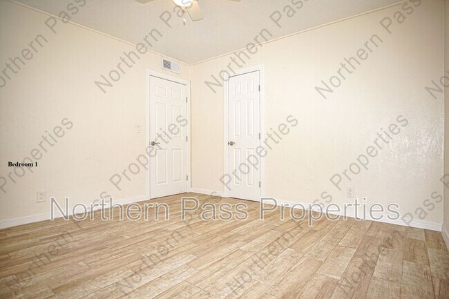 Building Photo - 601 Lafayette Dr